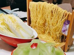 -洪氏嗨捞·猪肚鸡火锅(阳光天地店)