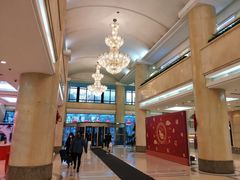 -文汇新民联合报业集团(上海报业大厦店)