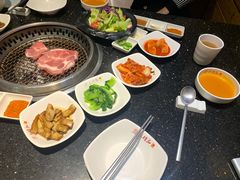 -木槿花韩式炭烤·熟成肉工坊(孙文东路店)