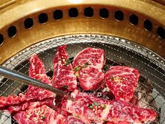 -山川小町·极番烧肉(新地假日广场店)