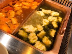 -老牌坊云南鱼豆花火锅(爱建店)