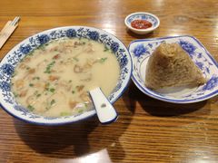 -张家巷美食(南浔店)