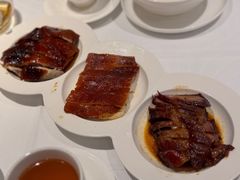 乳猪三拼-映月楼