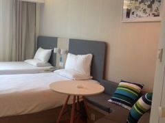 汉庭(塘桥店)-汉庭(上海世博塘桥地铁站店)