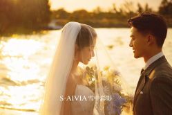 -雪中彩影婚纱摄影·微光艺术中心