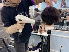 -首脑美容美发化妆美甲培训学校(长沙校区)