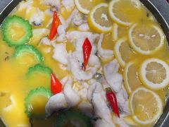 -山城外·非遗酸菜鱼(蜀都万达店)