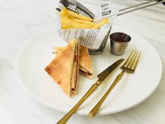 薯条plus款-FUTURE LOUNGE(太古里店)