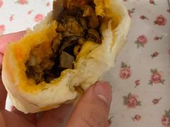 麻辣香菇鸡丁包-老陶包子铺(南大西南村店)