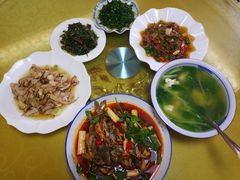 -邱二餐馆