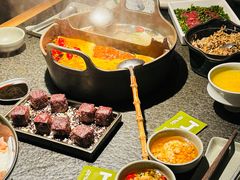 -三出山火锅(南京万象天地店)