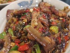 蒜苗回锅肉-潇湘阁(望京SOHO店)
