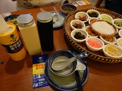 -包整·丝娃娃(一览甲秀楼风景店)