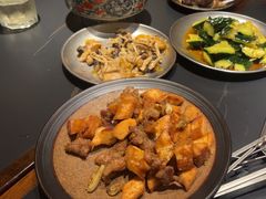 -阿里家·新疆烤肉酒場 by MIG