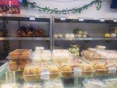 -白玉兰食品(中山公园龙之梦店)