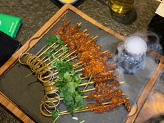 -何师烧烤Pro ·江湖川菜·小龙虾·精酿(太古里旗舰店)