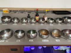 自助调料区-毛辣果·贵州红酸汤牛肉火锅(西单店)