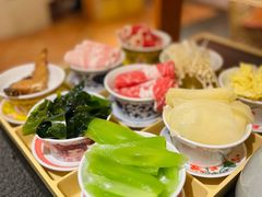 -绣园苏式火锅·开创者·腌笃鲜(大洋百货店)