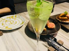 -查特花园美食广场(西单大悦城店)