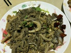 -天津乾毓德饭庄·清真传统炒菜·海鲜烧烤(咸阳路店)