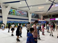 -正佳冰河湾真冰滑冰场