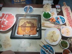 -东道煮牛肉火锅(重庆路店)