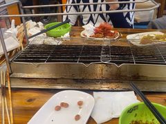 -哈尔滨小酒馆·鲜肉现穿自助烧烤(康新花园店)