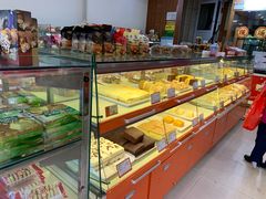 面包甜点陈列柜-鼎丰真(越野路店)