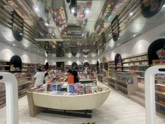 -钟书阁(群光广场店)