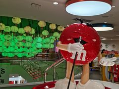 -m豆巧克力世界(上海世茂广场店)