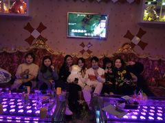 -群丽化妆摄影美甲纹绣培训学校