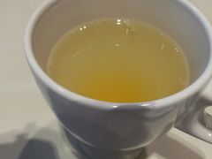 -沪江饭店(利舞台店)