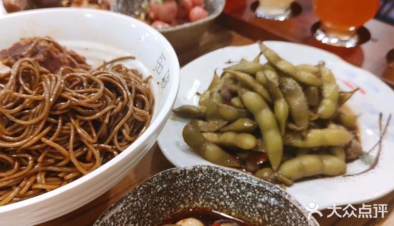 『每碗』吃肉 喝酒 来碗面