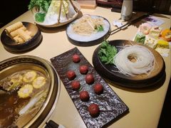 -余欢领鲜火锅(新街口店)