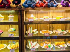 面包甜点陈列柜-美美咖啡·西餐厅(世奥店)