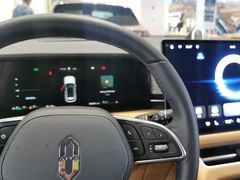 -华为授权体验店(中山公园来福士)