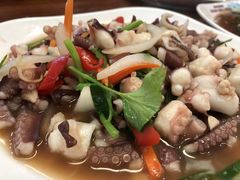 -班赞海鲜市场胖阿姨加工点