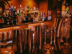 -Whisper Bar 