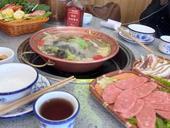 -阿婆情腊排骨火锅(金虹路店)