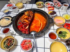-卤校长重庆火锅(恒隆广场店)