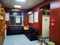 -国医整脊馆(武夷路店)