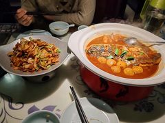 -卢大鲜鱼头捞饭(美利广场店)