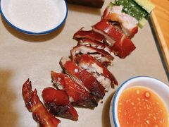 -小白的·非遗东方烤乳猪·海南菜连锁餐厅(椰梦长廊外贸路店)