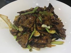 京葱木耳爆肝尖-观城阁家常菜·烤鱼·锦州烧烤(崇文门店)