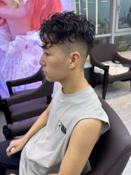 -藤野造型烫发染发