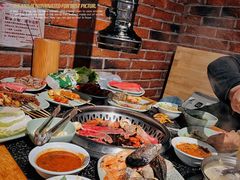 -釜御山海鲜烤肉火锅自助(新城市中心店)