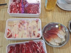 -杨老板·海鲜集市火锅·鲜切牛肉(中防万宝店)