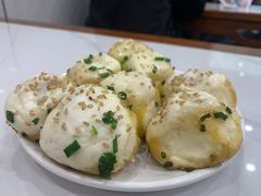 -老西白点心店