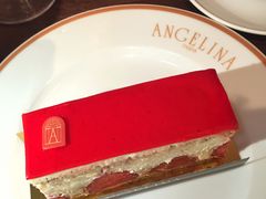 草莓慕斯-Angelina(老佛爷店)