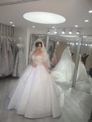 -台湾蔡美月婚纱租赁